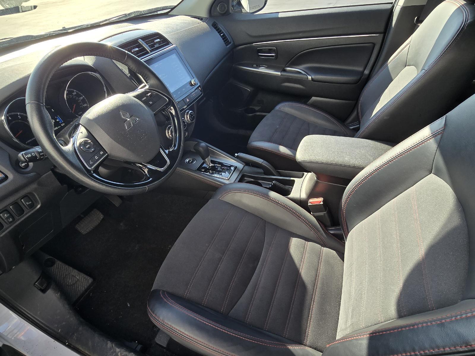 2024 Mitsubishi Outlander ES LE SE photo 29