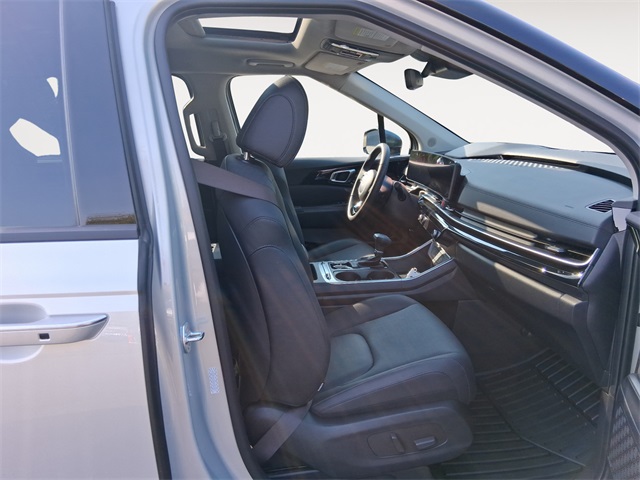 2025 Kia Carnival SX Prestige photo 14