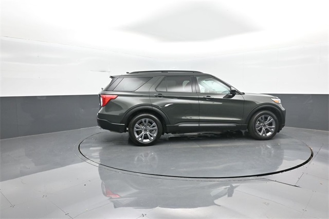 2022 Ford Explorer XLT photo 5