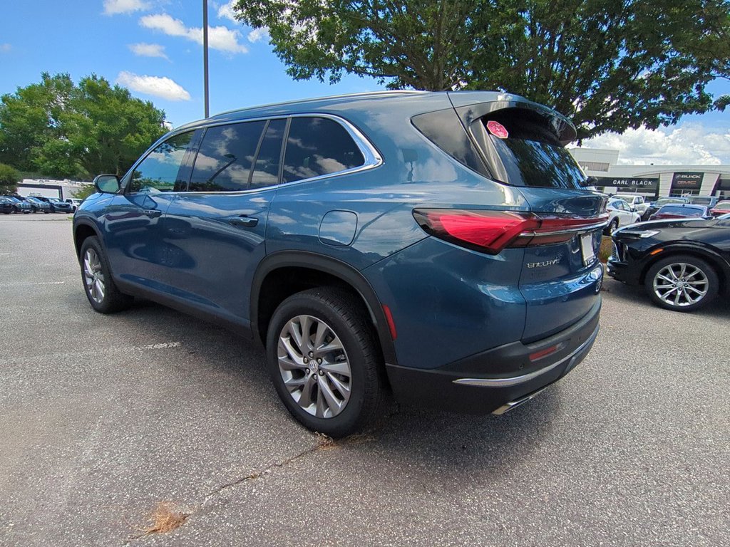 2025 Buick Enclave Preferred Sport photo 5