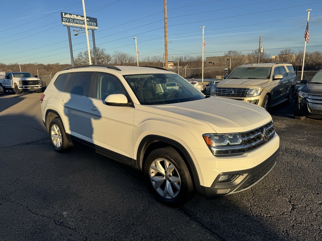 2020 Volkswagen Atlas SE's photo