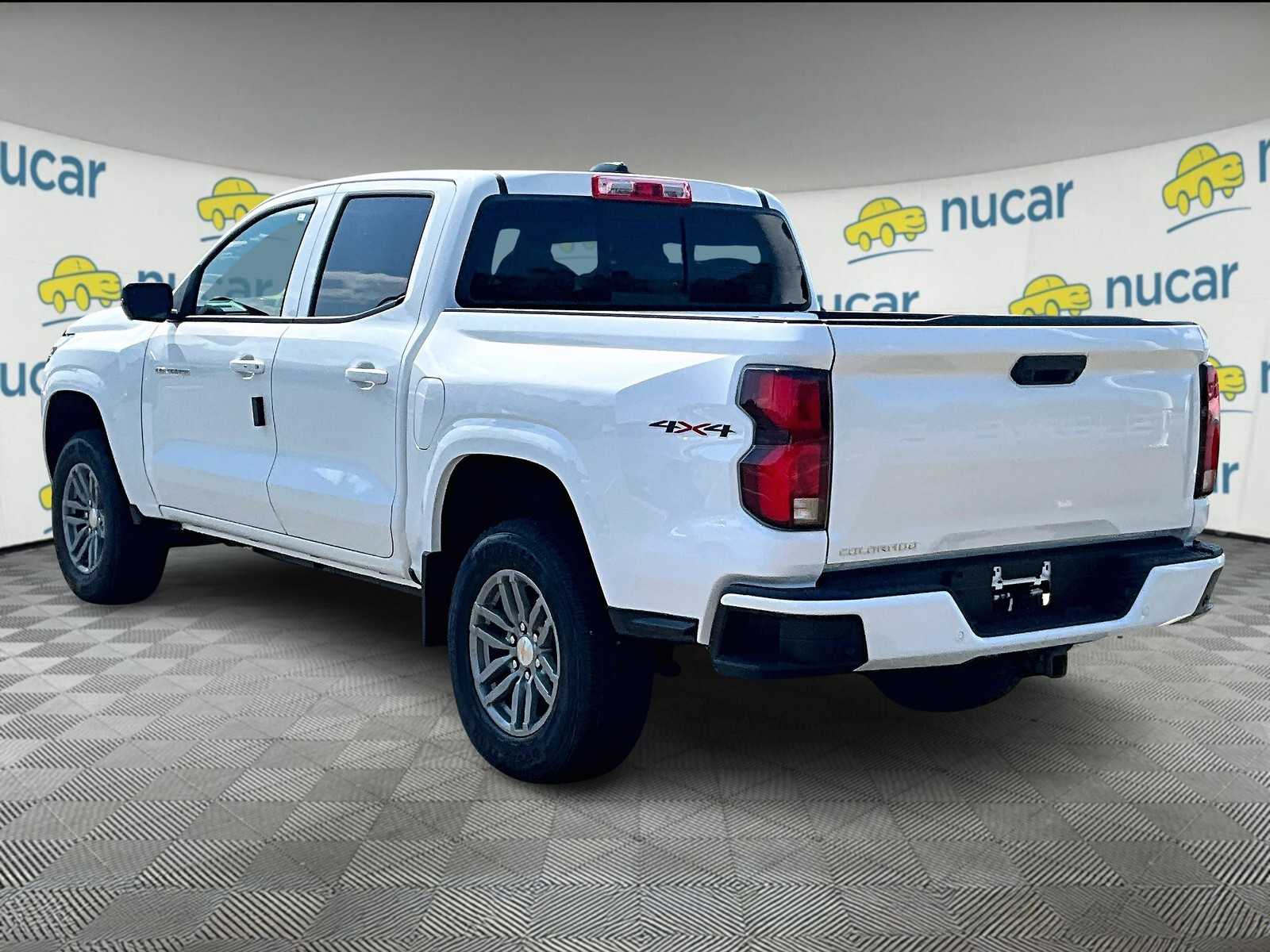 2025 Chevrolet Colorado Work Truck LT photo 4