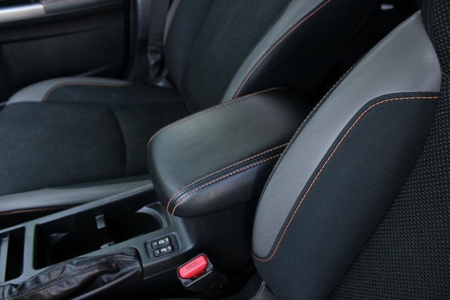 2017 Subaru Crosstrek 2.0i Premium photo 17