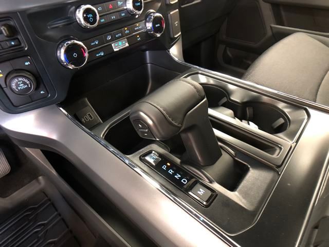 2025 Ford F-150 XLT photo 18