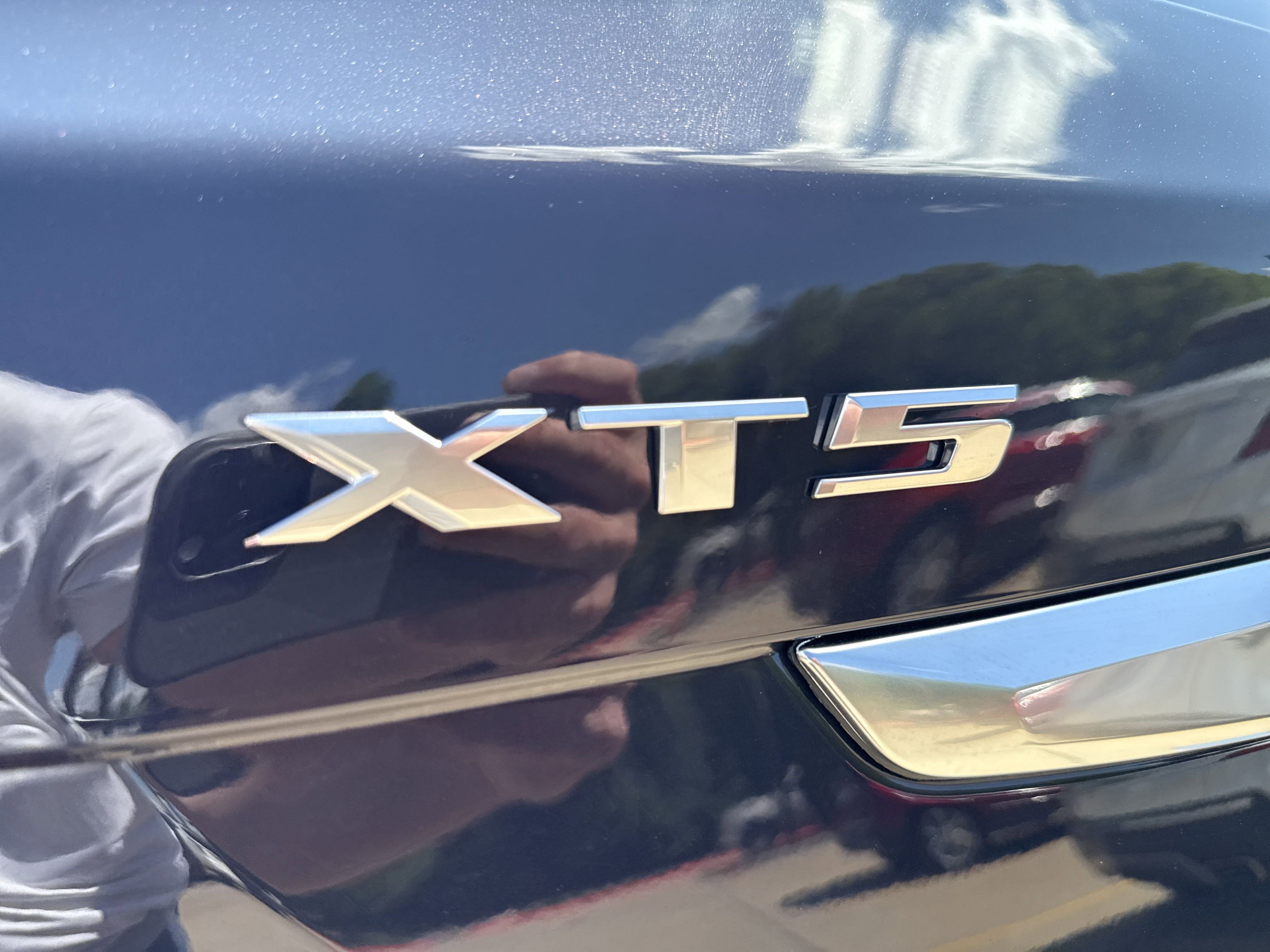 2025 Cadillac XT5 Premium Luxury photo 17