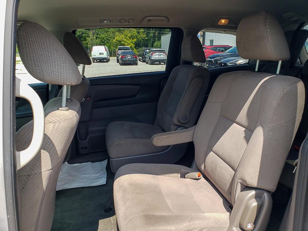 2016 Honda Odyssey LX photo 20