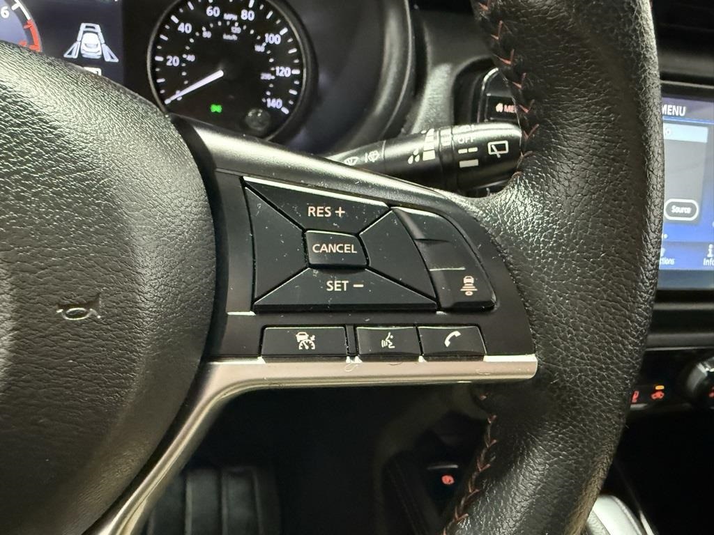 2024 Nissan Kicks SR photo 18