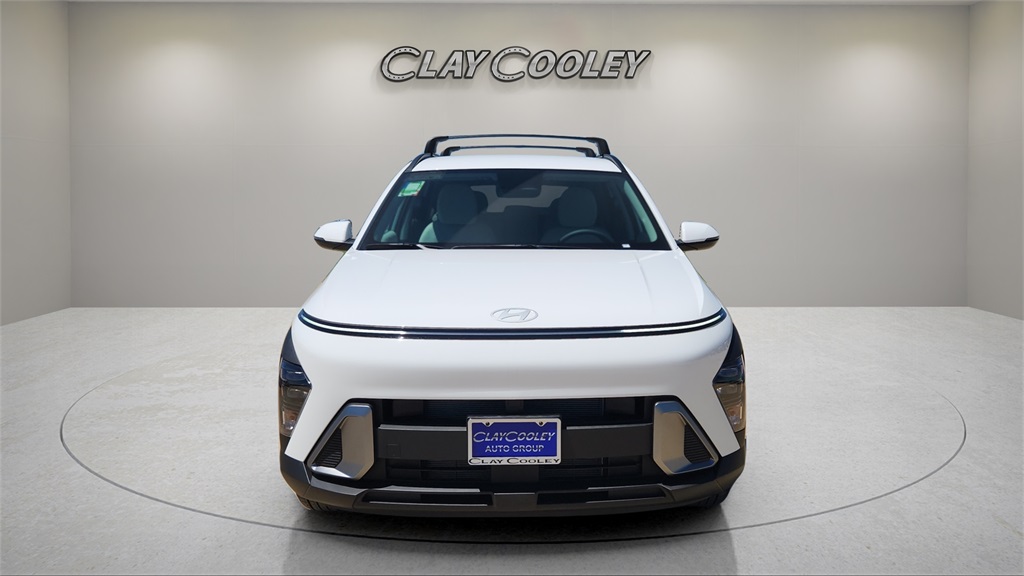 2025 Hyundai Kona SEL photo 8