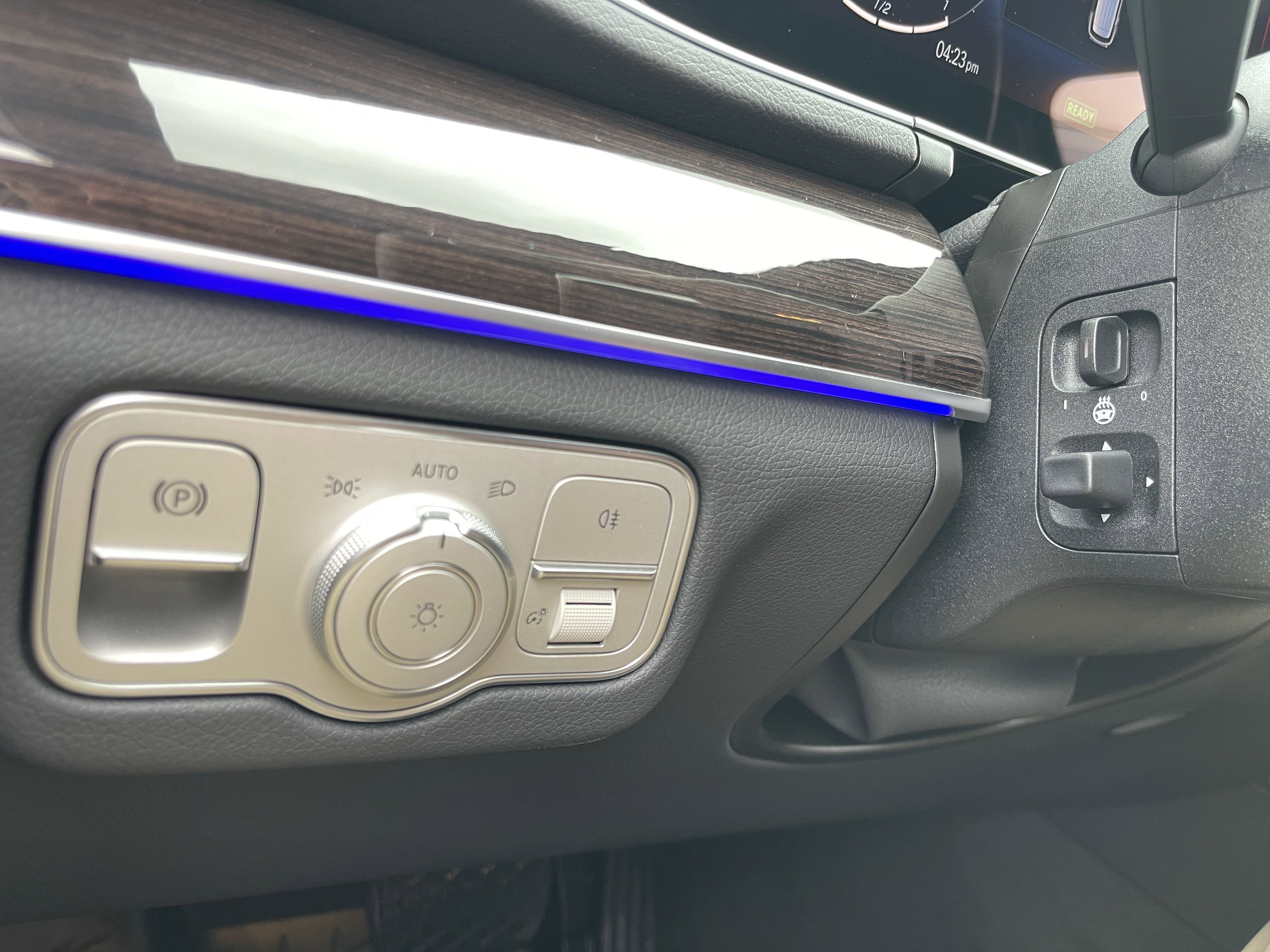 2025 Mercedes Benz GLE 450e 4MATIC photo 12