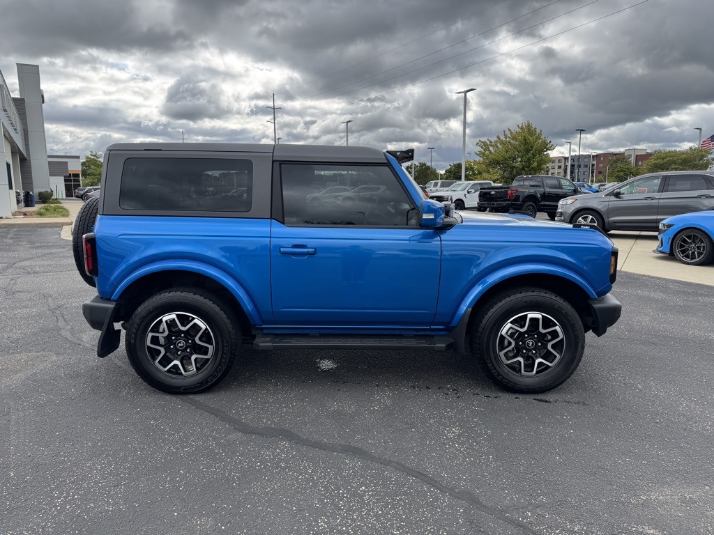 2021 Ford Bronco Outer Banks photo 3