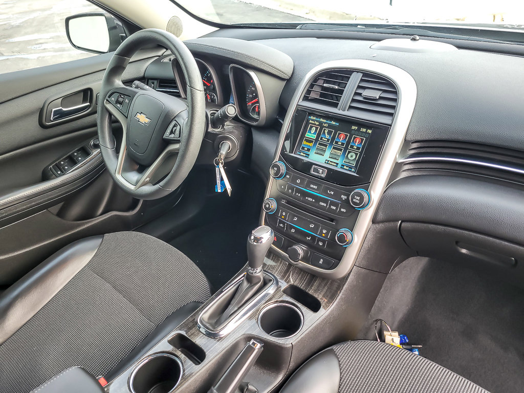 2015 CHEVROLET MALIBU - Image 19