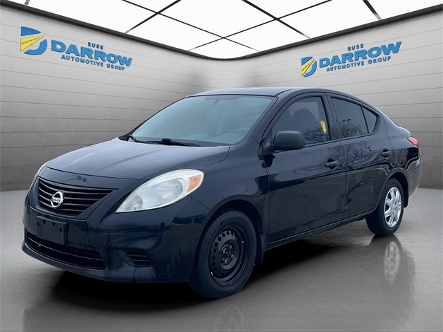 2013 Nissan Versa Sedan S's photo