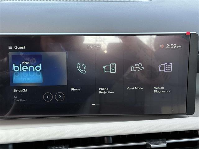 2025 Hyundai Tucson SE photo 3