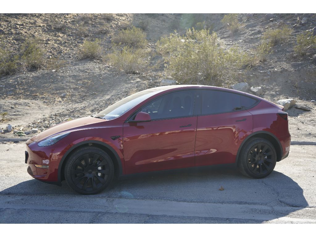 2023 Tesla Model Y Long Range photo 5