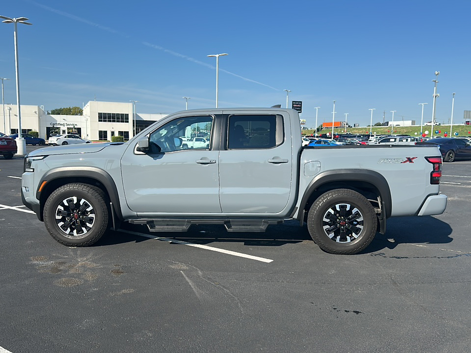 2024 Nissan Frontier Crew Cab PRO-X photo 3