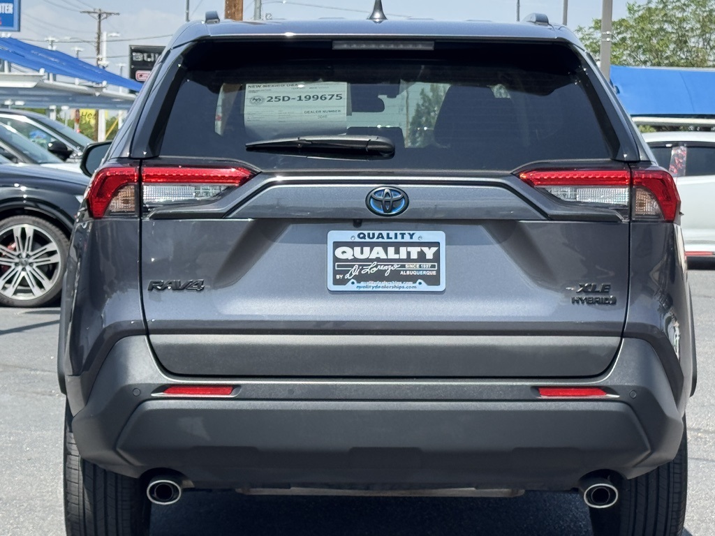 2024 Toyota RAV4 Hybrid XLE Premium photo 6