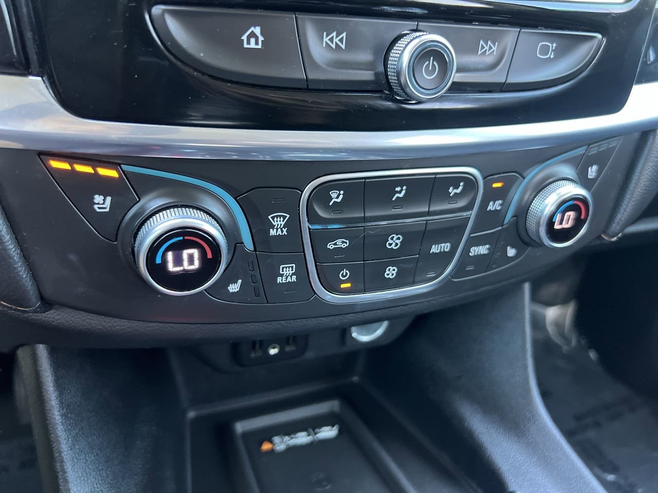 2019 Chevrolet Traverse Premier photo 21