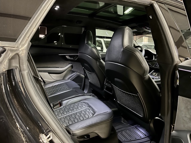 2021 Audi RS Q8 photo 12