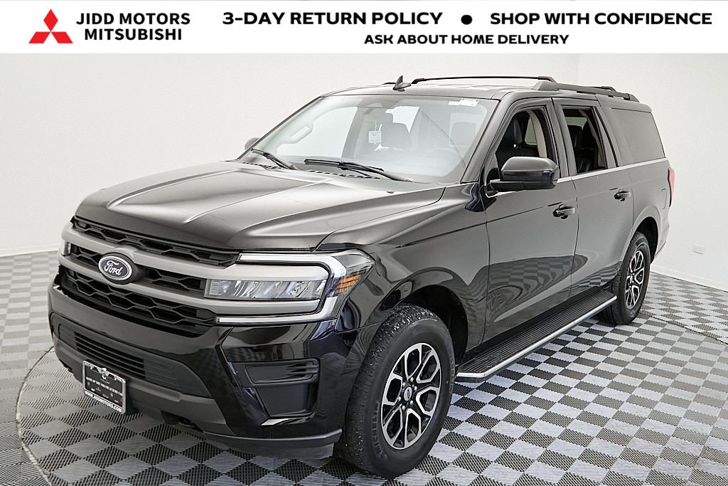 2023 Ford Expedition XLT's photo