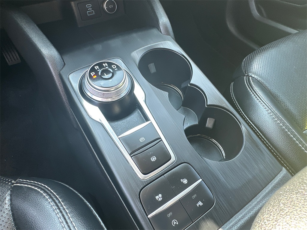 2021 Ford Escape Titanium photo 26