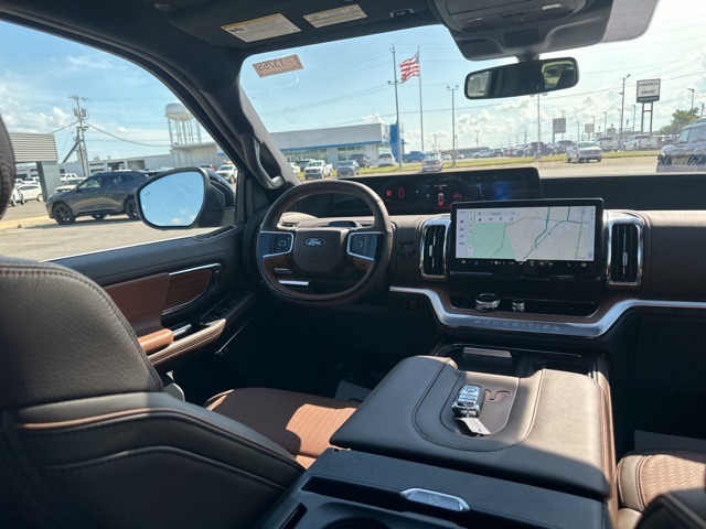 2025 Ford Expedition King Ranch MAX photo 16