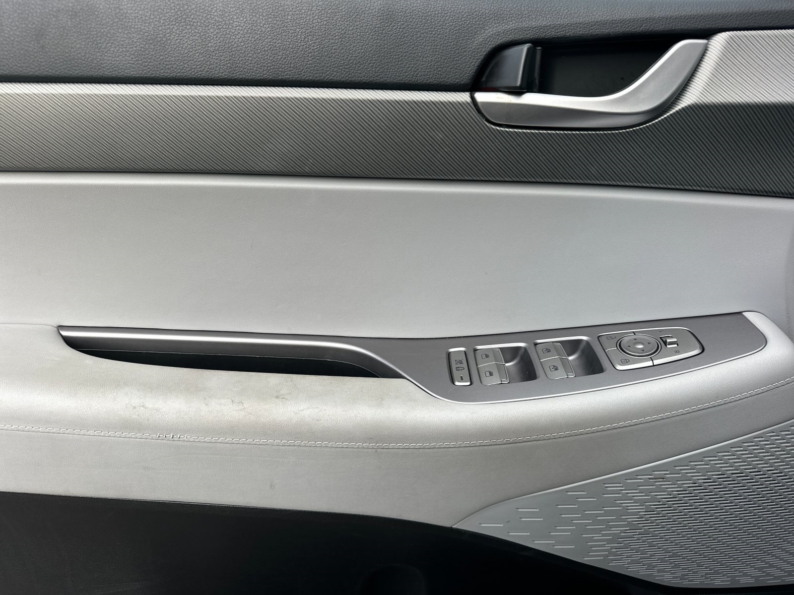 2024 Hyundai Palisade SEL photo 2