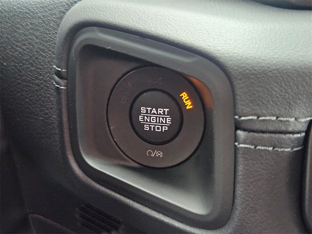 2025 Jeep Wrangler Rubicon photo 17