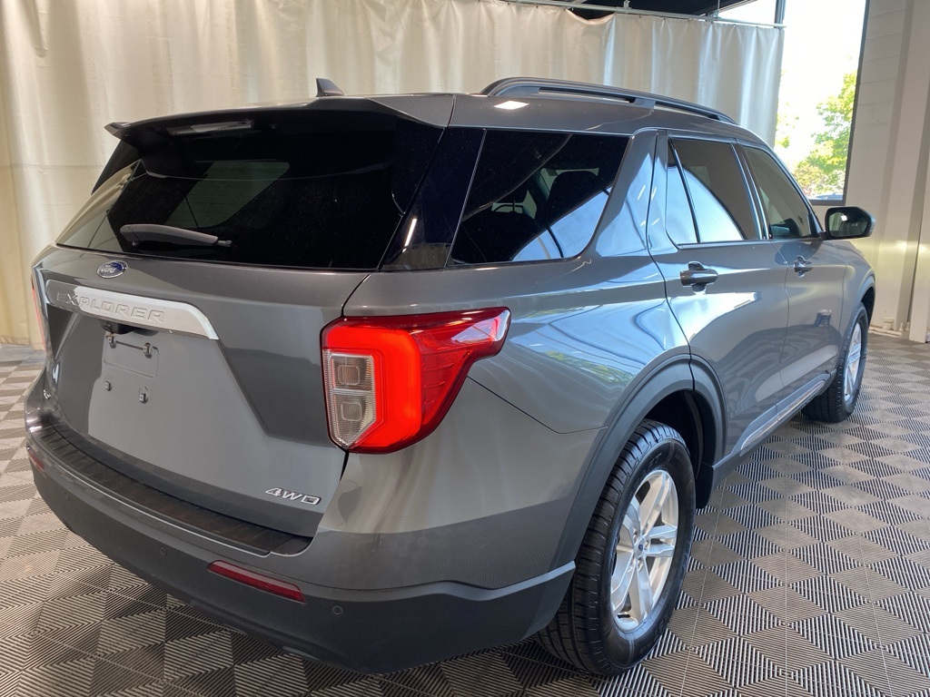 2022 Ford Explorer XLT photo 13