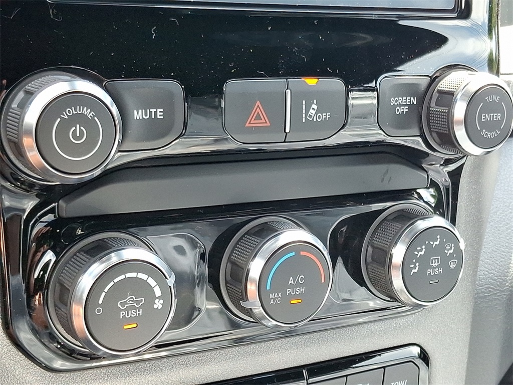 2025 Ram 1500 Tradesman photo 10