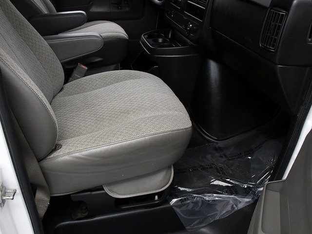 2015 Chevrolet Express Passenger 2500 LS photo 19