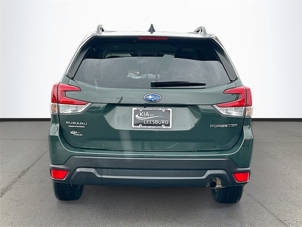 2024 Subaru Forester Premium Base photo 6