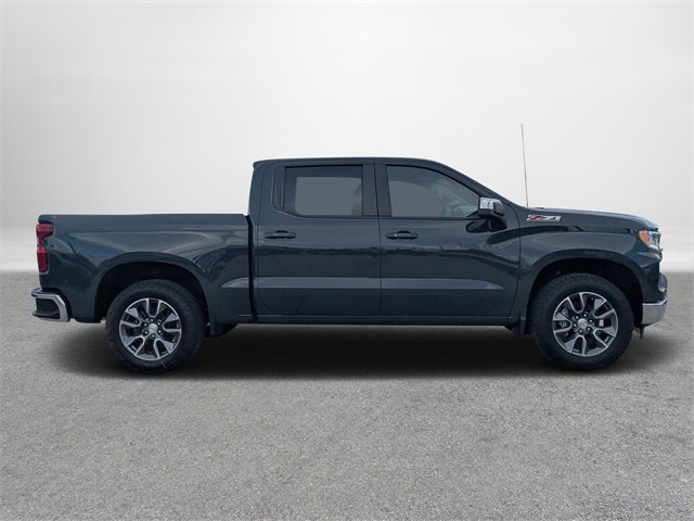 2026 Chevrolet Silverado 1500 LT photo 3