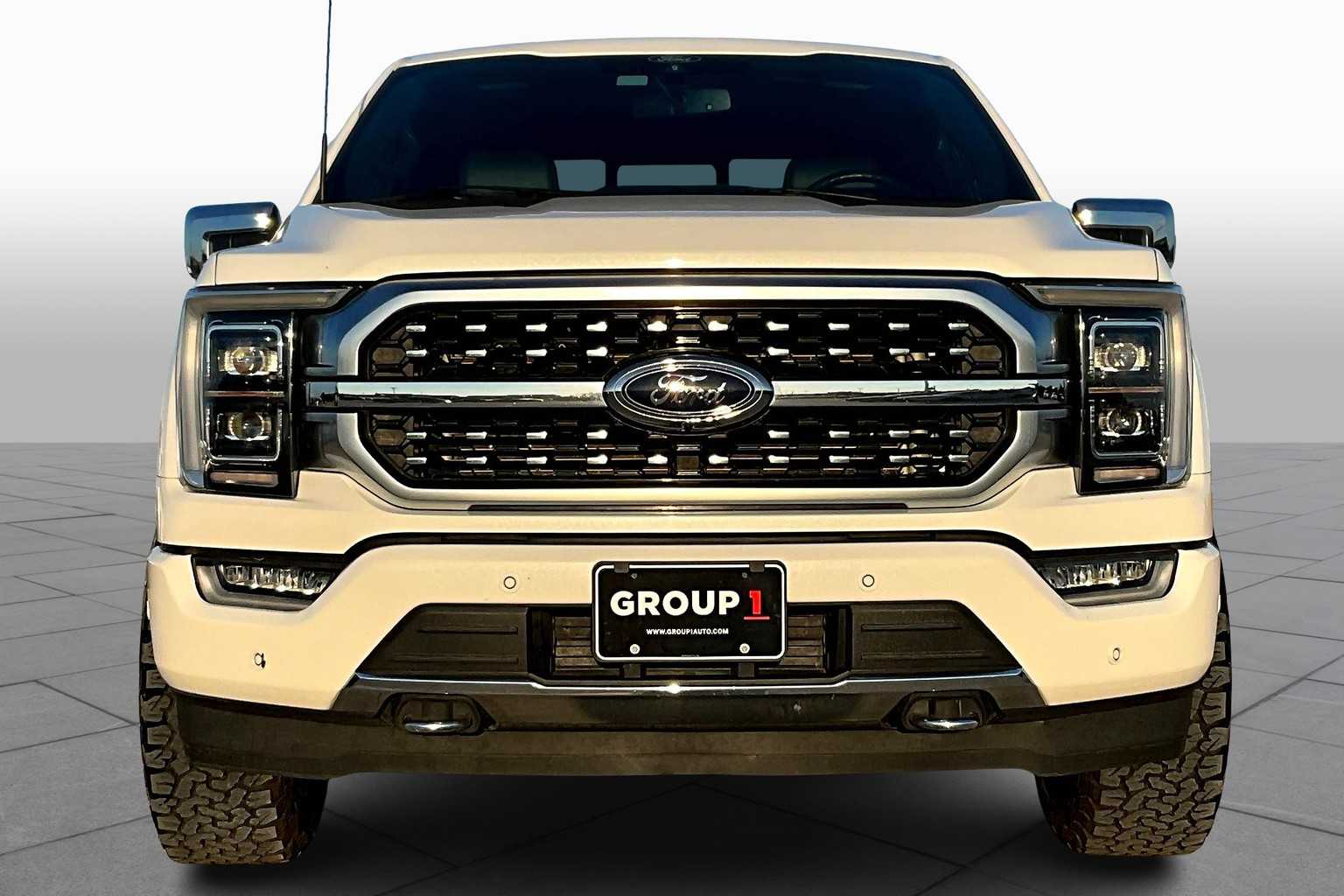 2022 Ford F-150 Platinum photo 3