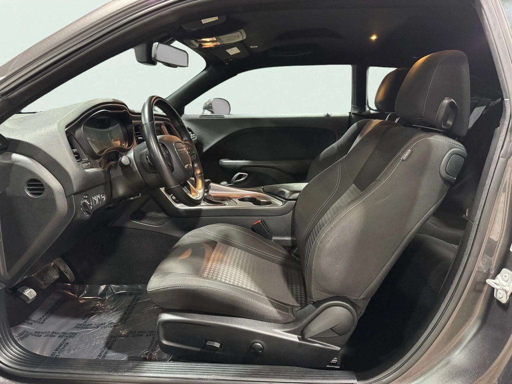 2022 Dodge Challenger SXT photo 20