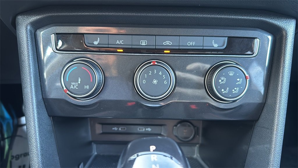 2024 Volkswagen Tiguan Wolfsburg Edition photo 18