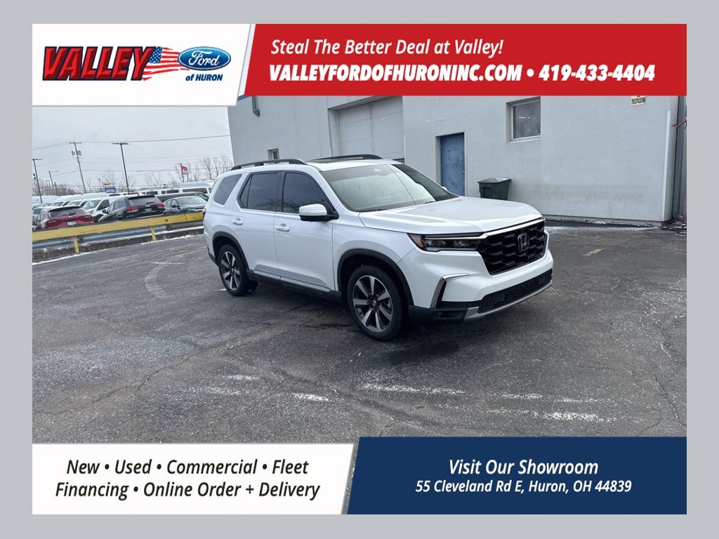 2023 Honda Pilot Elite's photo