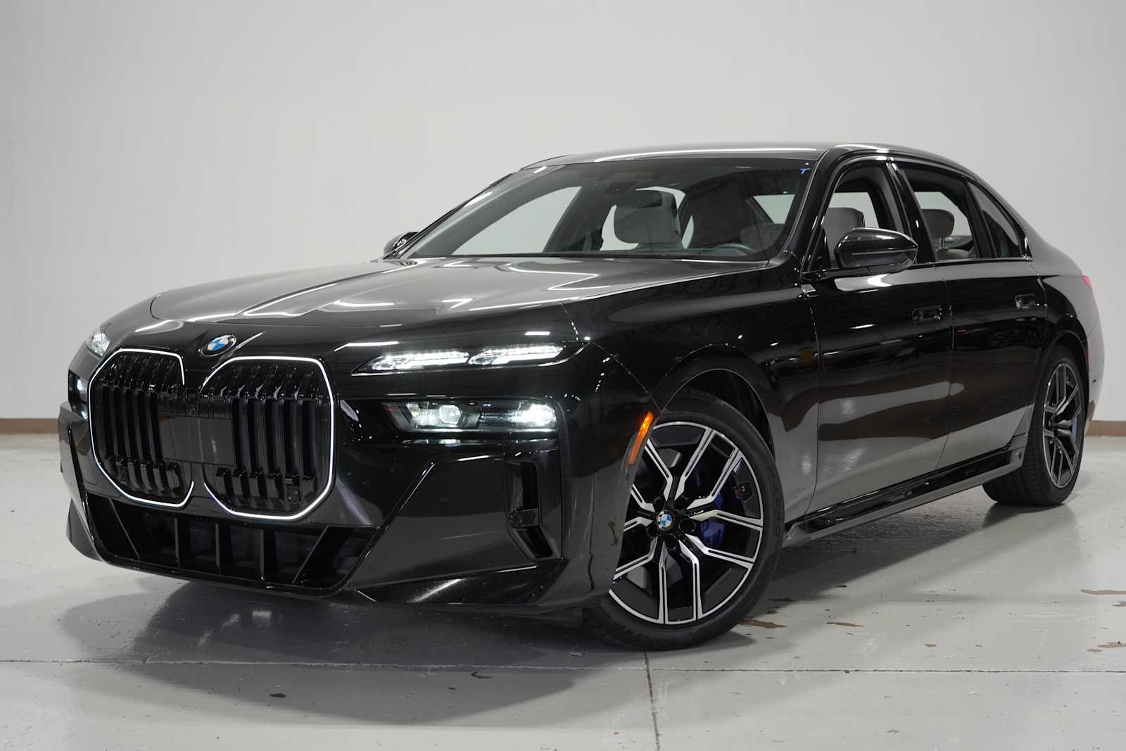 2025 BMW 7 Series 740i xDrive