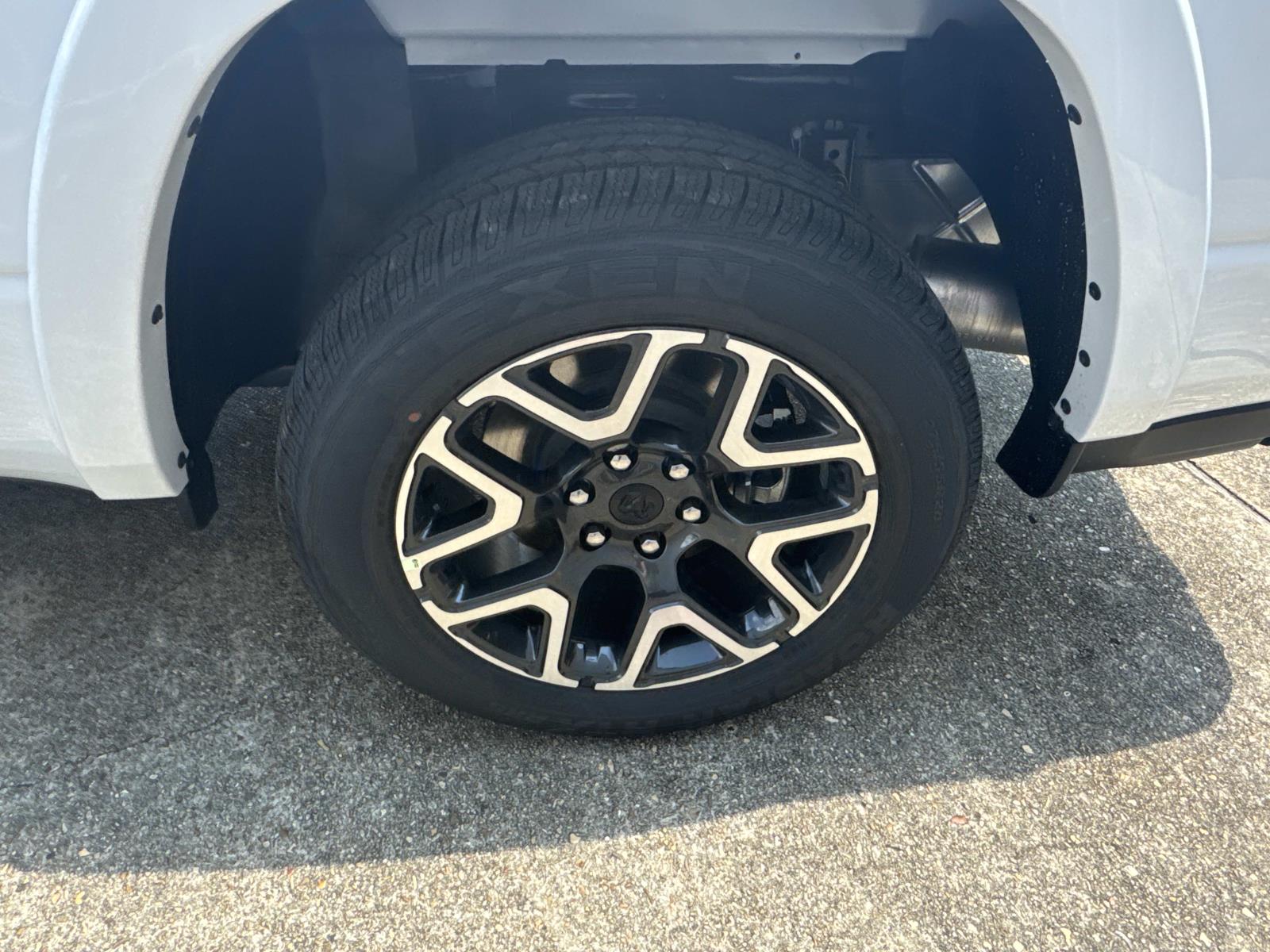 2026 Ram 1500 Laramie photo 3
