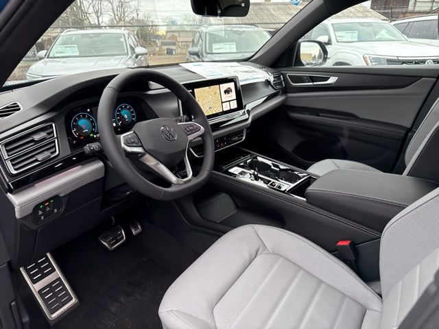 2025 Volkswagen Atlas Cross Sport SEL R-Line photo 9