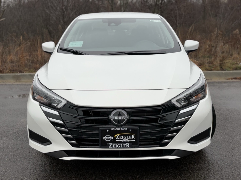 2025 Nissan Versa SV photo 3