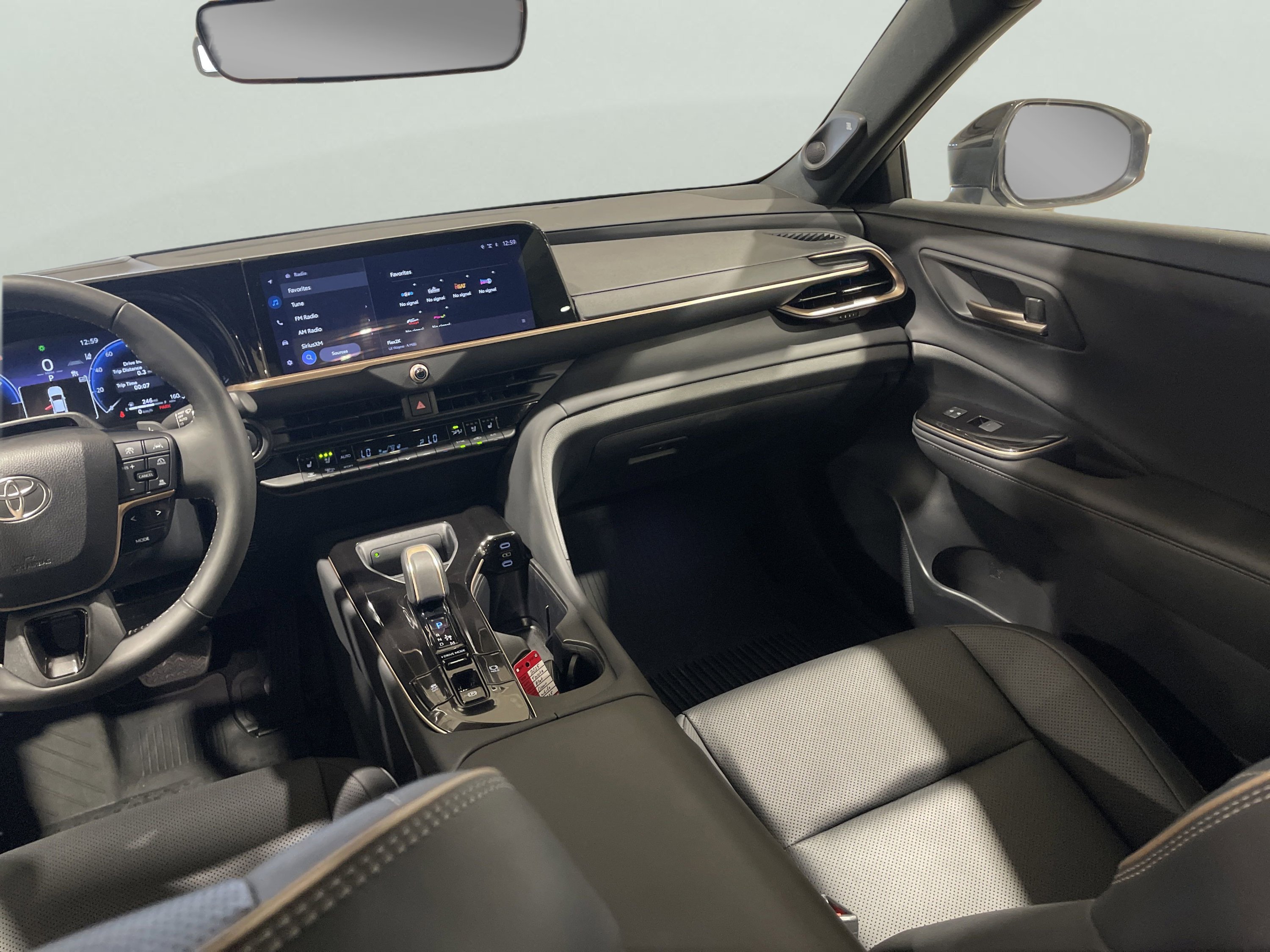 2025 Toyota Crown Platinum photo 21