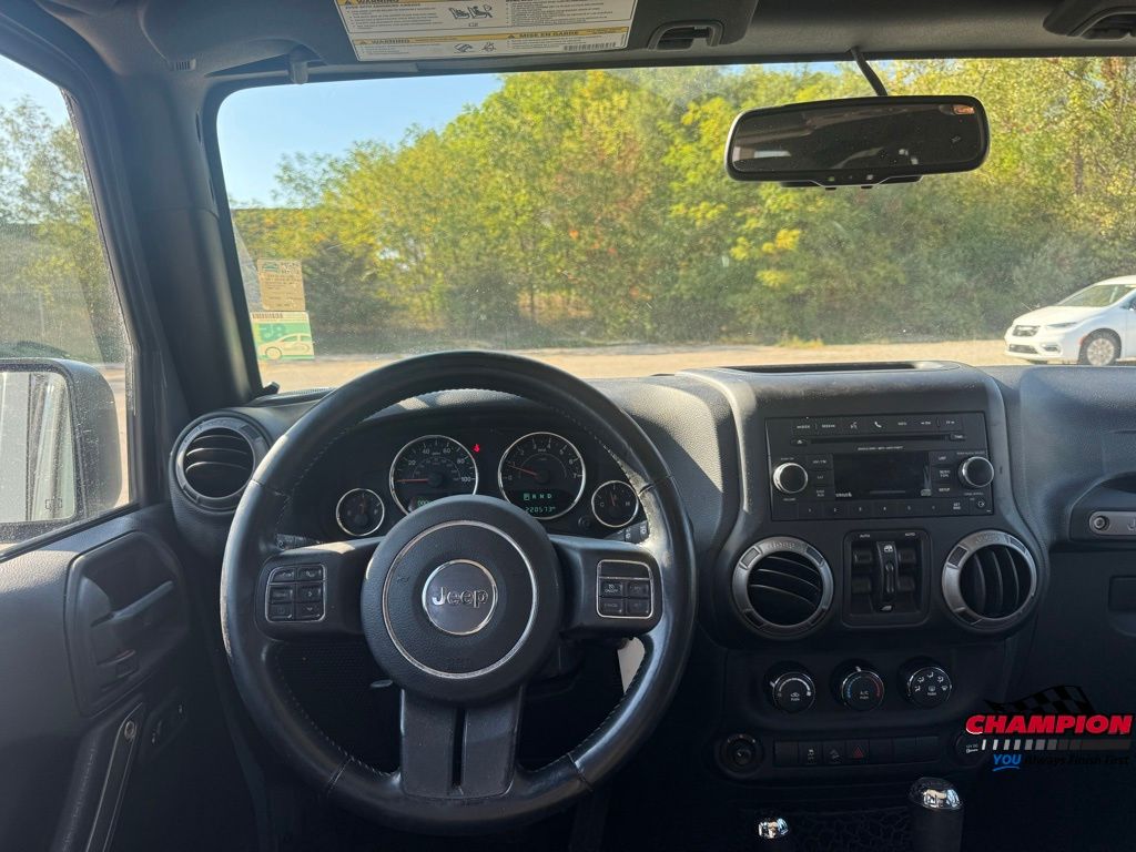 2015 Jeep Wrangler Unlimited Sport photo 24