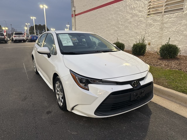 2023 Toyota Corolla LE's photo