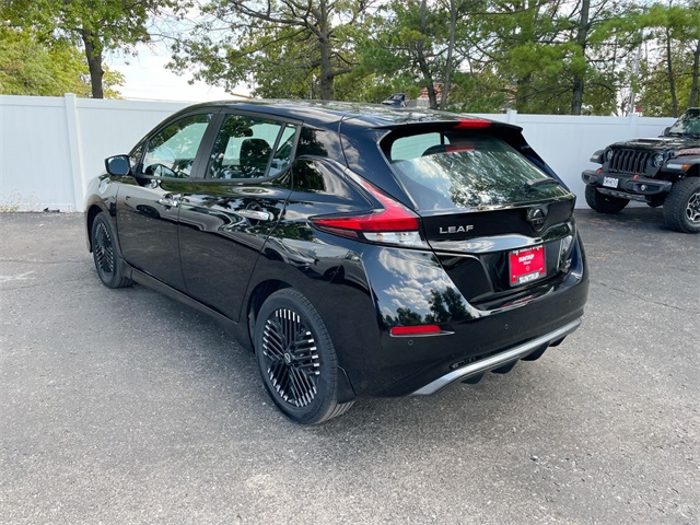 2024 Nissan Leaf SV Plus photo 11