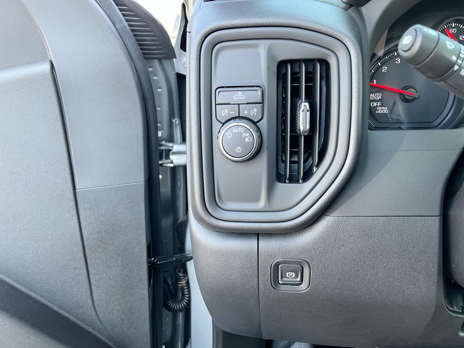 2026 Chevrolet Silverado Work Truck photo 18