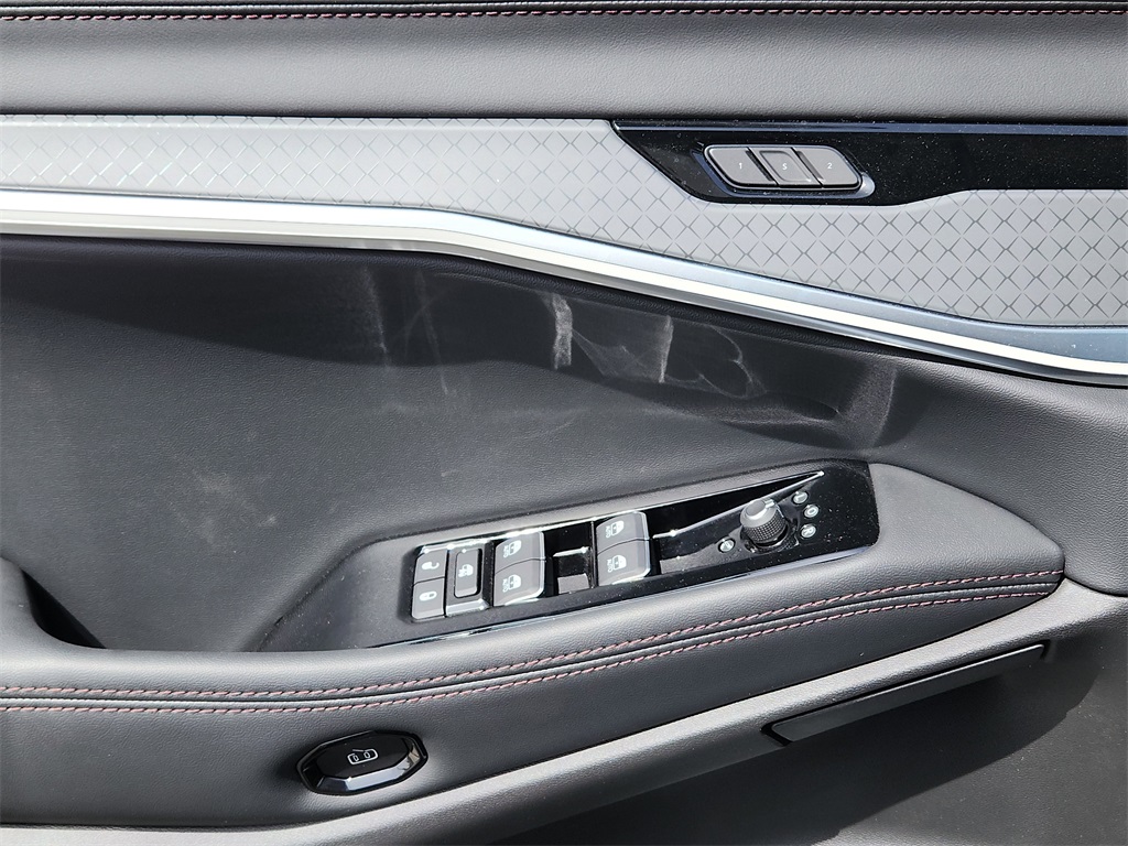 2025 Jeep Wagoneer S Limited photo 18