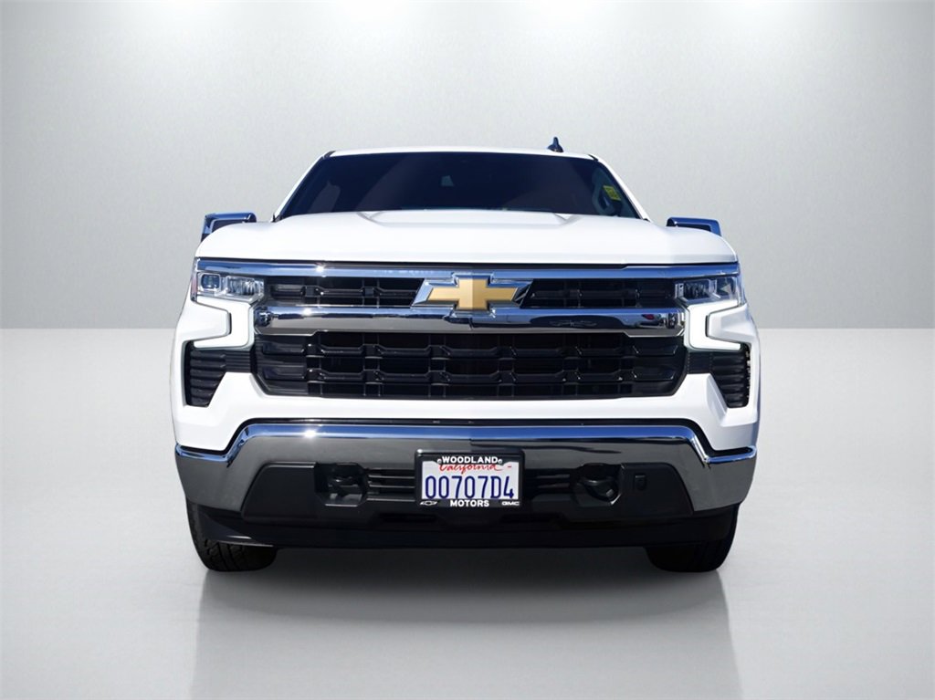 2025 Chevrolet Silverado 1500 LT photo 3