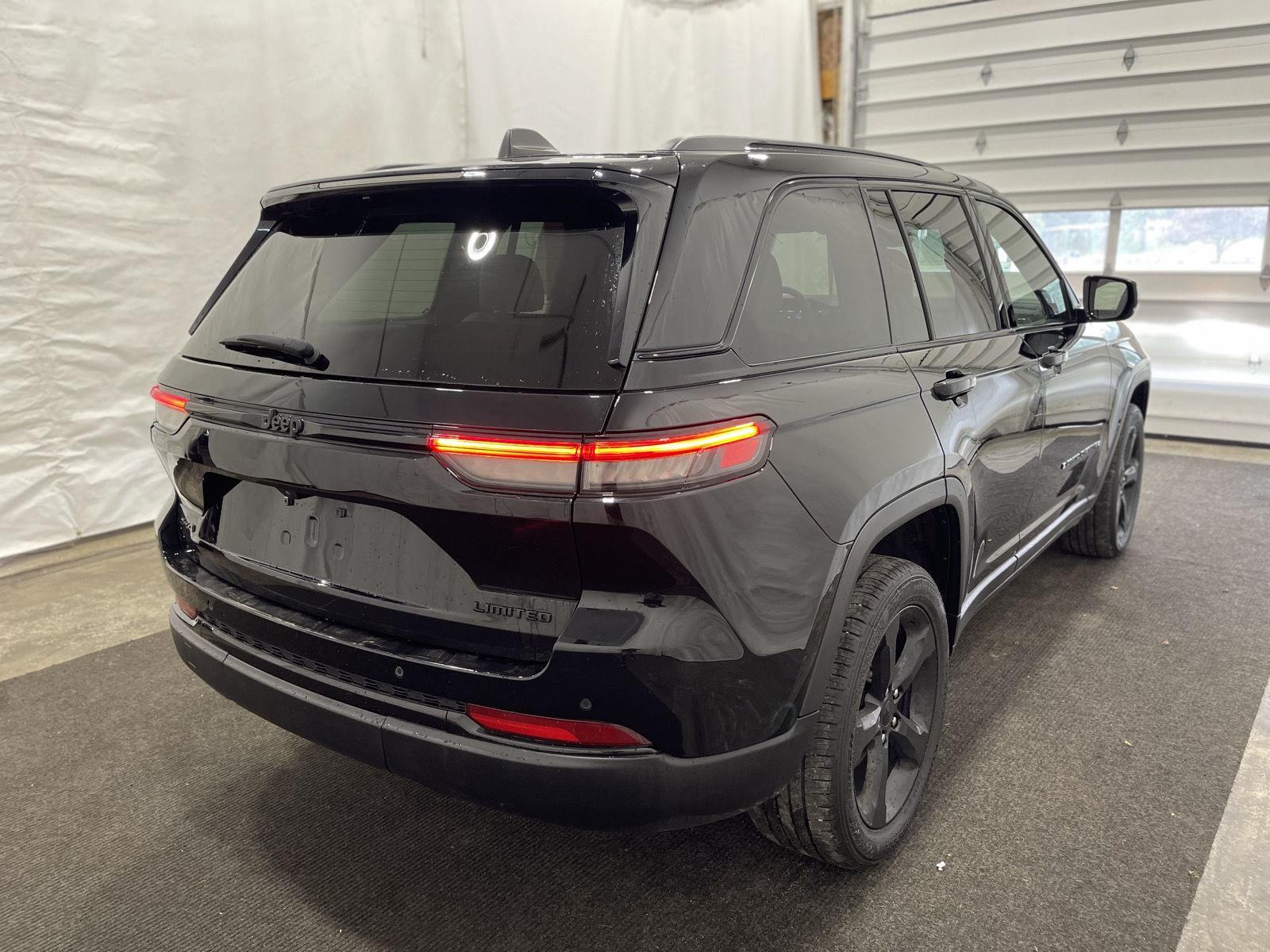 2023 Jeep Grand Cherokee Limited photo 4