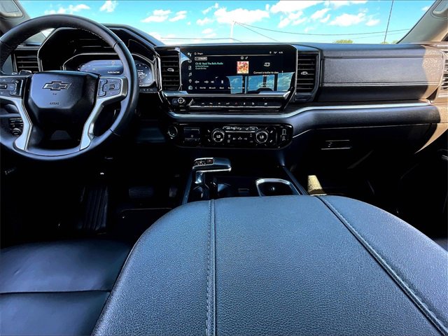 2024 Chevrolet Silverado 1500 RST photo 20