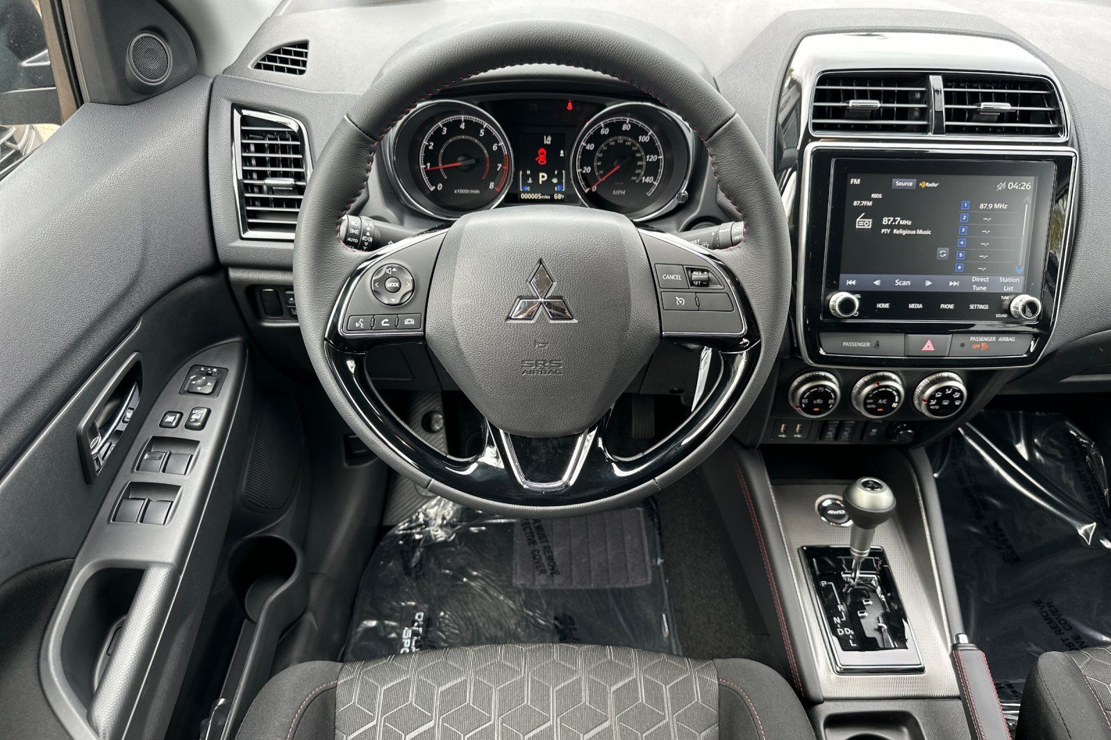 2025 Mitsubishi Outlander Sport S photo 3